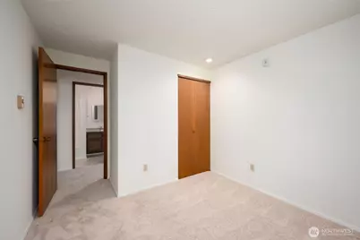 7571 Old Redmond Rd. #2, Redmond, WA 98052 - Photo 17