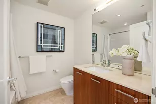 500 106th Ave NE, Bellevue, WA 98004 - Photo 17
