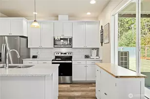 8276 Balfour Valley Ln, Maple Falls, WA 98244 - Photo 5