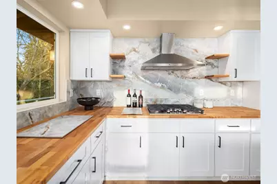9219 60th Avenue W, Mukilteo, WA 98275 - Photo 11