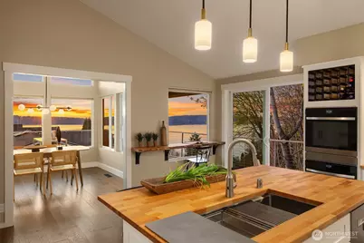 9219 60th Avenue W, Mukilteo, WA 98275 - Photo 13