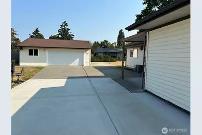 603 Gove, Steilacoom, WA 98388 - Photo 3