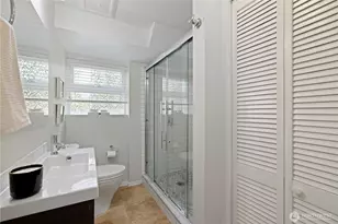 9726 SE 40th St, Mercer Island, WA 98040 - Photo 31