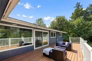 9726 SE 40th St, Mercer Island, WA 98040 - Photo 19