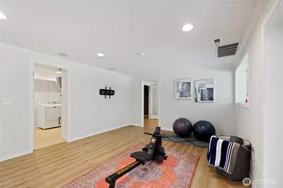 9726 SE 40th Street, Mercer Island, WA 98040 - Photo 27