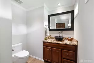 9726 SE 40th St, Mercer Island, WA 98040 - Photo 17