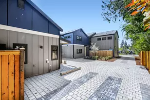 13024 Corliss Ave N, Seattle, WA 98133 - Photo 27