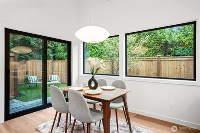 13024 Corliss Avenue N, Seattle, WA 98133 - Photo 7