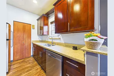 1108 S 207th Street, SeaTac, WA 98198 - Photo 11