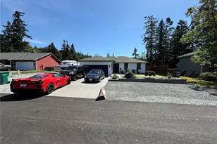 749 Commodore Ln, Camano Island, WA 98282 - Photo 33