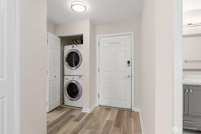2530 Fifteenth Avenue W #410, Seattle, WA 98119 - Photo 19