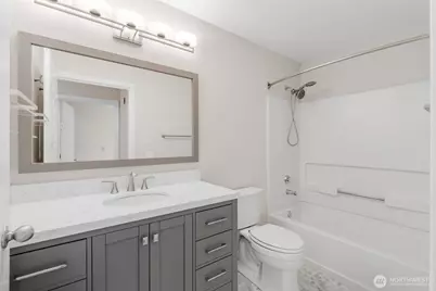2530 Fifteenth Avenue W #410, Seattle, WA 98119 - Photo 17