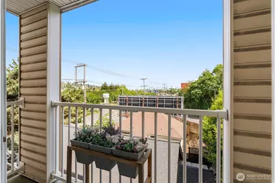 2530 Fifteenth Avenue W #410, Seattle, WA 98119 - Photo 13