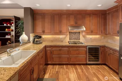 520 6th Avenue #4001, Kirkland, WA 98033 - Photo 17