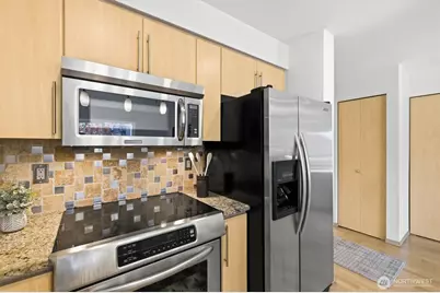 424 N 85th Street #202, Seattle, WA 89103 - Photo 11