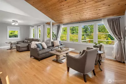 1718 292nd Place NE, Carnation, WA 98014 - Photo 5