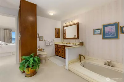 1300 8th Street W, Kirkland, WA 98033 - Photo 27