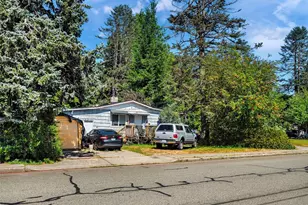 332 E 2nd St, North Bend, WA 98045 - Photo 1
