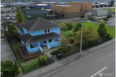 305 W 1st Street, Aberdeen, WA 98520 - Photo 1