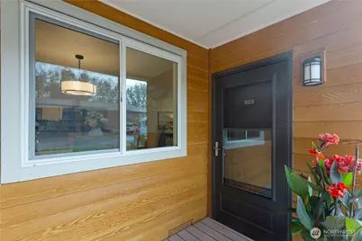 10822 NE 148th Lane #J102, Bothell, WA 98011 - Photo 3