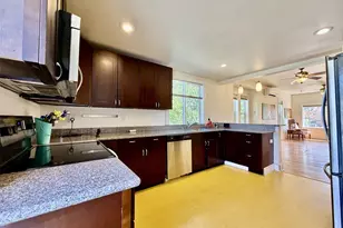 915 E Harrison St, Tacoma, WA 98404 - Photo 5