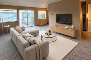 5711 122nd Pl SE, Bellevue, WA 98006 - Photo 1