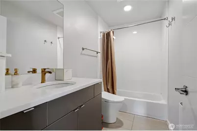 11530 Greenwood Avenue N, Seattle, WA 98133 - Photo 5