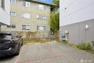 11530 Greenwood Ave N, Seattle, WA 98133 - Photo 23