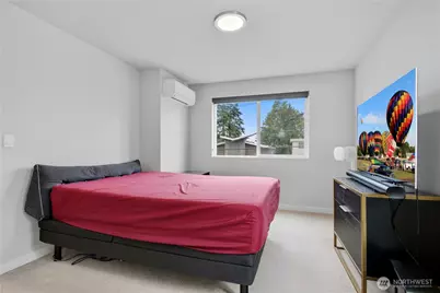 11530 Greenwood Avenue N, Seattle, WA 98133 - Photo 15