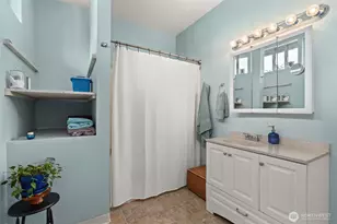 613 Cherry St, Raymond, WA 98577 - Photo 15
