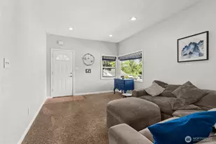 613 Cherry St, Raymond, WA 98577 - Photo 5