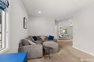 613 Cherry St, Raymond, WA 98577 - Photo 7