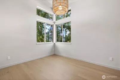 3454 33rd Avenue W, Seattle, WA 98199 - Photo 23
