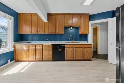 1432 S 56th Street, Tacoma, WA 98408 - Photo 9