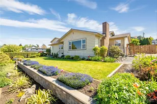 1119 Longview Ave, Anacortes, WA 98221 - Photo 1
