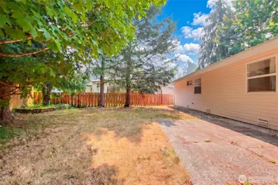 21815 6th Avenue W, Bothell, WA 98021 - Photo 23