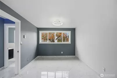 748 S Cloverdale Street #8, Seattle, WA 98108 - Photo 3