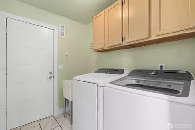 3111 154th Street SW, Lynnwood, WA 98087 - Photo 27