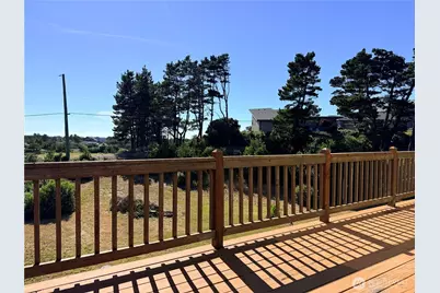 30709 K Place, Ocean Park, WA 98640 - Photo 5