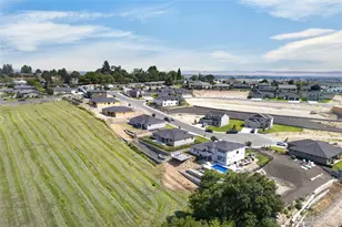 1320 W Pax Ct, Sunnyside, WA 98944 - Photo 37