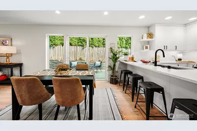 6030 41st Avenue NE, Seattle, WA 98115 - Photo 7