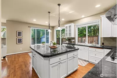 1409 271st Place SE, Sammamish, WA 98075 - Photo 11