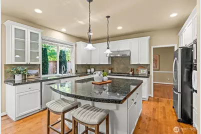 1409 271st Place SE, Sammamish, WA 98075 - Photo 9