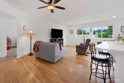 10909 Vickery Avenue E, Tacoma, WA 98446 - Photo 9