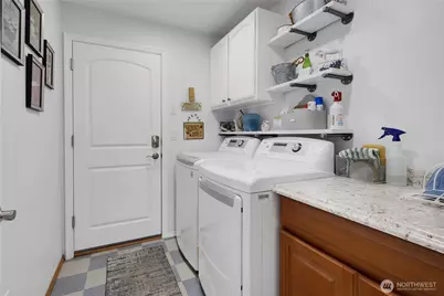10909 Vickery Avenue E, Tacoma, WA 98446 - Photo 25