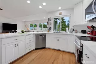 10909 Vickery Ave E, Tacoma, WA 98446 - Photo 13