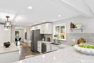 10303 20th Avenue NE, Seattle, WA 98125 - Photo 9