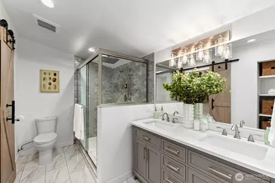 10303 20th Avenue NE, Seattle, WA 98125 - Photo 17