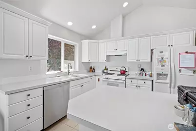 814 Nevada Street, Bellingham, WA 98229 - Photo 9