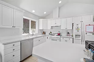 814 Nevada St, Bellingham, WA 98229 - Photo 9